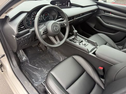 New 2026 MAZDA MAZDA3 2.5 S Sedan w/ Preferred Pkg image 11