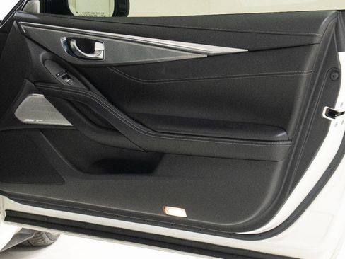 Used 2017 INFINITI Q60 3.0t w/ Premium Plus Package 3.0T image 21