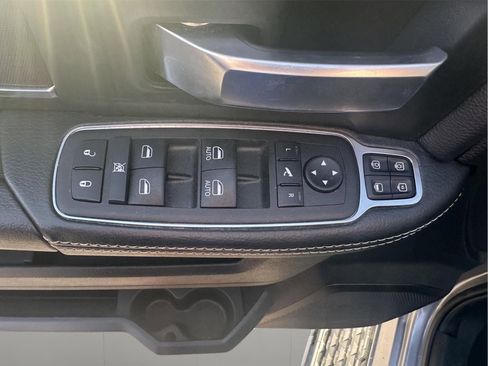 Used 2024 RAM 2500 Big Horn w/ Night Edition image 16