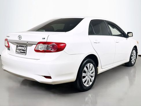 Used 2013 Toyota Corolla LE FWD image 4