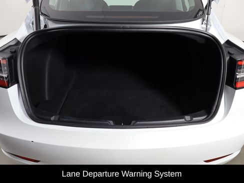 Used 2023 Tesla Model 3 Standard Range RWD image 10