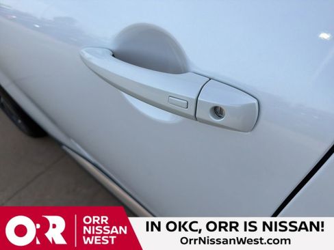 New 2026 Nissan Pathfinder Platinum image 11