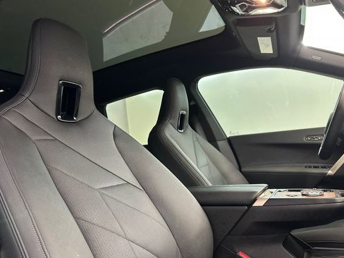 Certified 2023 BMW iX xDrive50 w/ Premium Package image 33