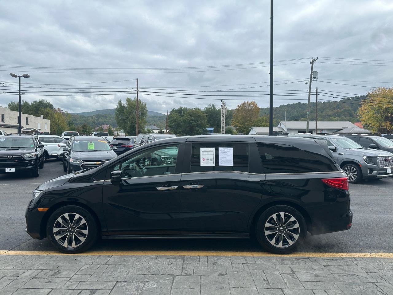 Used 2024 Honda Odyssey EX-L image 5
