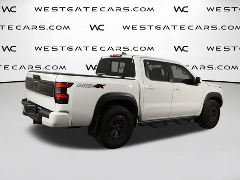Used 2025 Nissan Frontier PRO-4X w/ Interior Protection Package image 45