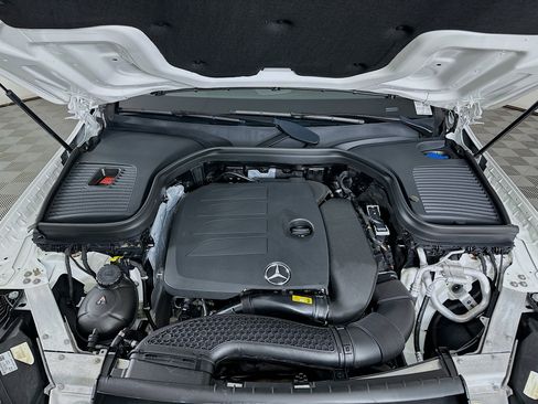 Used 2022 Mercedes-Benz GLC 300 4MATIC w/ Driver Assistance Package image 35