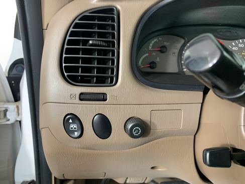 Used 2003 Toyota Sequoia Limited RWD image 16