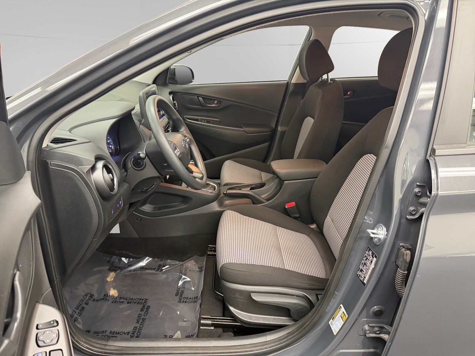 Used 2023 Hyundai Kona SE AWD/4WD image 9