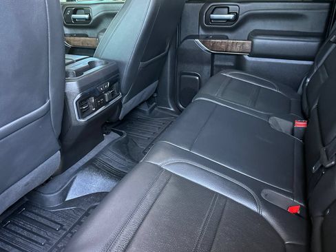 Used 2020 GMC Sierra 2500 Denali w/ Denali Ultimate Package AWD/4WD image 9