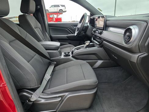 Used 2023 Chevrolet Colorado LT image 25