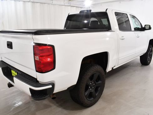 Used 2018 Chevrolet Silverado 1500 LT w/ All Star Edition AWD/4WD image 11