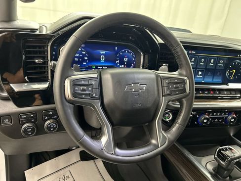 Certified 2024 Chevrolet Silverado 1500 LT Trail Boss w/ Convenience Package II AWD/4WD image 4