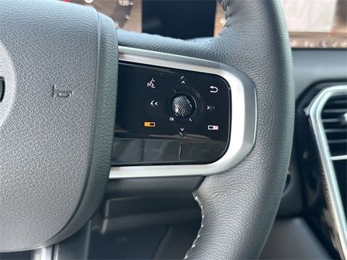 New 2025 Nissan Armada SL w/ Captain's Chari Seat Package image 22