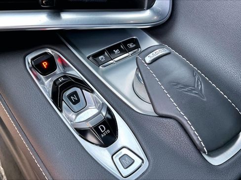 Used 2021 Chevrolet Corvette Stingray Preferred Cpe w/ Z51 Performance Package image 31