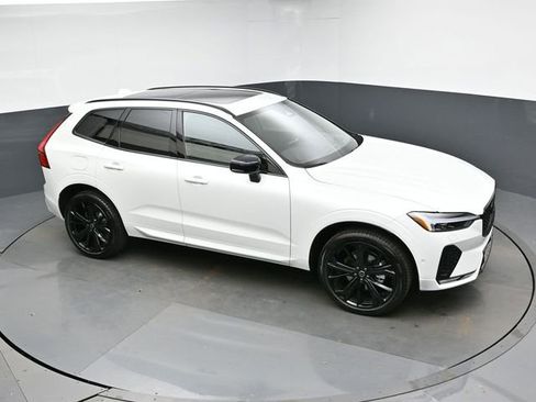New 2026 Volvo XC60 B5 Ultra w/ Climate Package AWD/4WD image 44