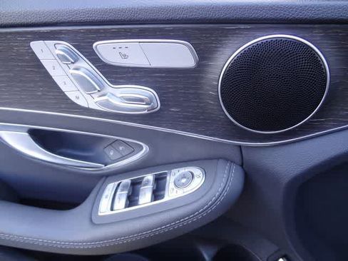 Used 2019 Mercedes-Benz C 300 Sedan image 17