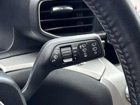 Certified 2022 Ford Explorer XLT w/ Equipment Group 202A image 27