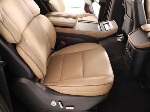 New 2026 Lincoln Navigator L Black Label AWD/4WD image 15