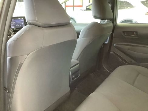 Used 2022 Toyota Corolla LE image 19
