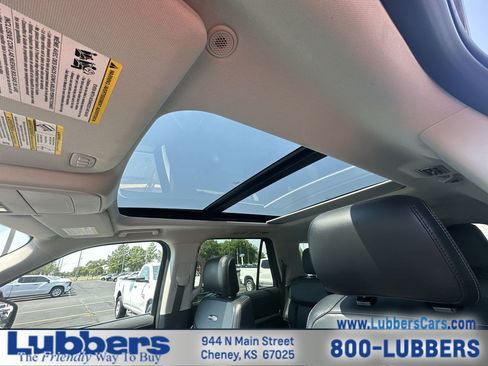Used 2025 Ford Expedition Platinum AWD/4WD image 21