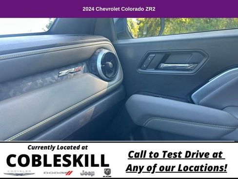 Used 2024 Chevrolet Colorado ZR2 w/ ZR2 Convenience Package III image 30