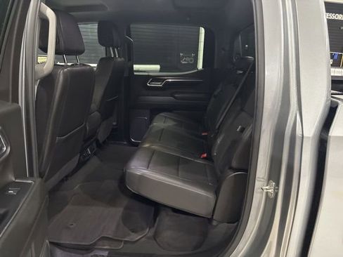 Used 2024 GMC Sierra 1500 SLT image 25