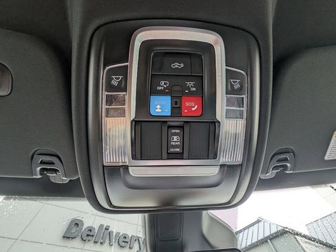 New 2026 RAM 1500 4x4 Crew Cab image 38