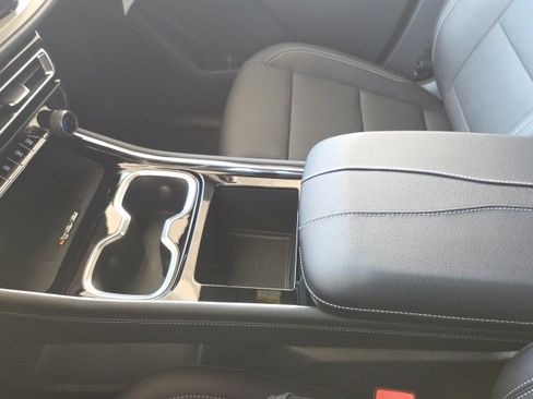 New 2026 Chevrolet Traverse LT w/ Driver Confidence Package image 32