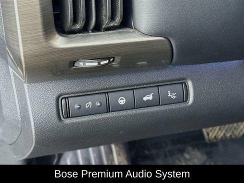 Used 2023 Nissan Pathfinder Platinum FWD image 19
