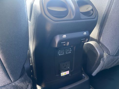 Certified 2025 Jeep Wrangler Unlimited Sahara AWD/4WD image 18