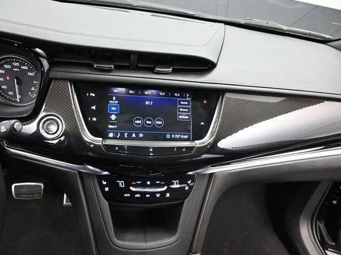 Used 2020 Cadillac XT6 Sport AWD/4WD image 17