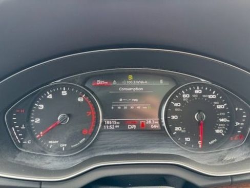 Used 2023 Audi Q5 2.0T Premium w/ Convenience Package AWD/4WD image 32