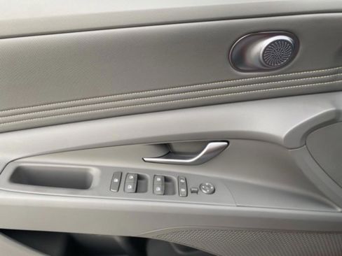 New 2026 Hyundai Elantra Sport FWD image 15