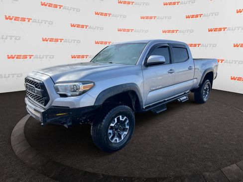 Used 2019 Toyota Tacoma TRD Off-Road image 1