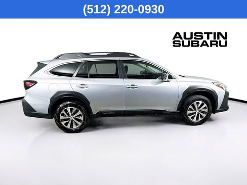 Certified 2025 Subaru Outback Premium image 9