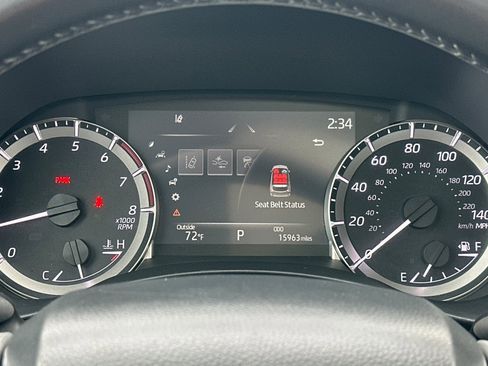 Used 2023 Toyota Highlander XLE image 24