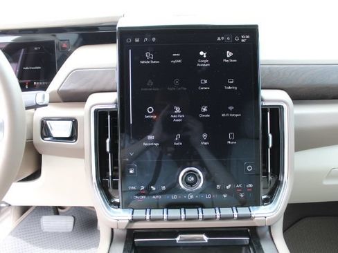 New 2026 GMC Yukon Denali w/ Denali Reserve Package AWD/4WD image 15
