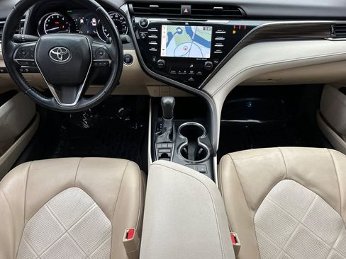 Used 2018 Toyota Camry XLE w/ Driver Assist Package image 3