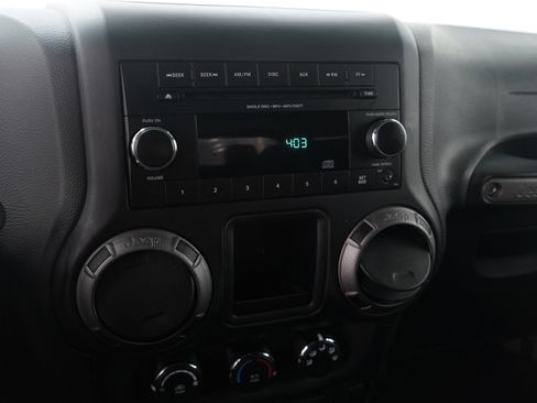 Used 2017 Jeep Wrangler Sport image 19