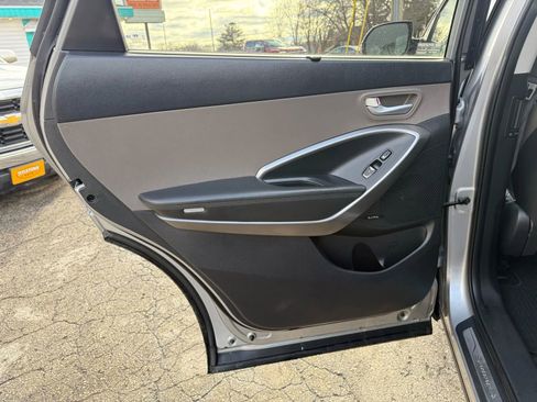 Used 2015 Hyundai Santa Fe Limited w/ Option Group 04 image 11