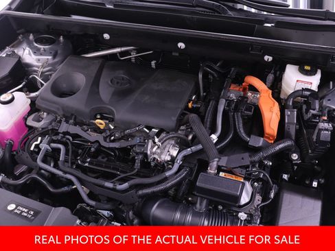 Certified 2025 Toyota RAV4 XLE AWD/4WD image 17