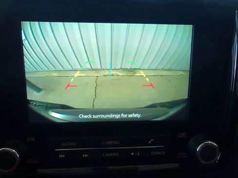 Used 2024 Nissan Frontier SV w/ SV Convenience Package image 15