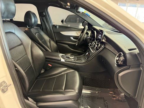 Used 2018 Mercedes-Benz C 300 Sedan image 21