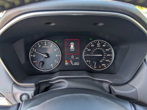 Used 2025 Subaru Outback Onyx Edition image 21