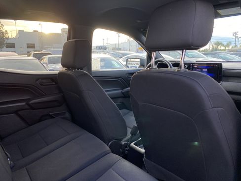 Used 2023 Chevrolet Colorado W/T image 21