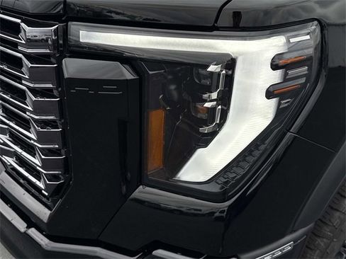 New 2026 GMC Sierra 2500 Denali Ultimate image 9
