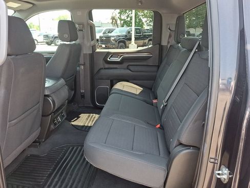 Certified 2023 Chevrolet Silverado 1500 LT AWD/4WD image 12