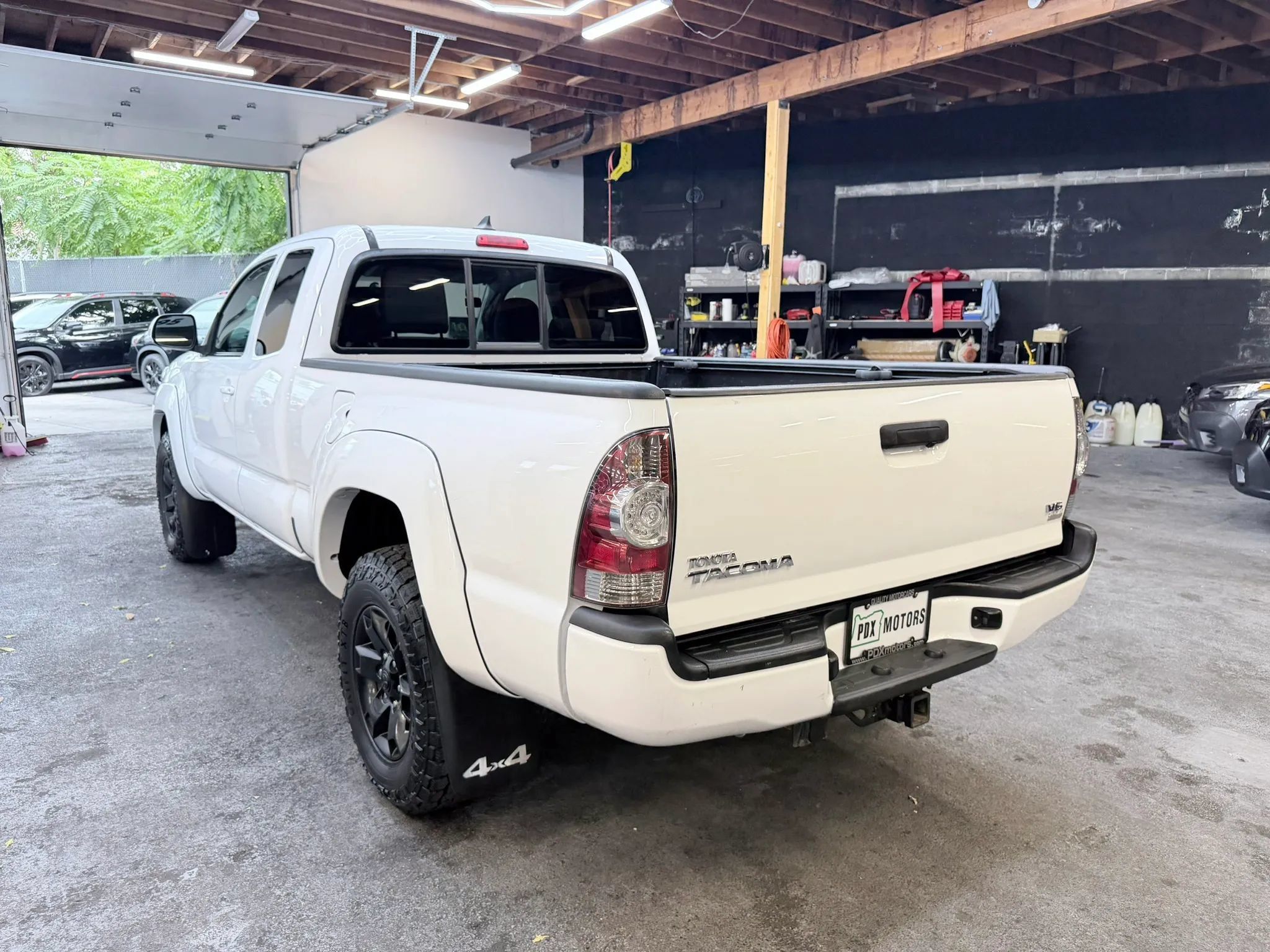 Used 2015 Toyota Tacoma 4x4 Access Cab V6 image 4