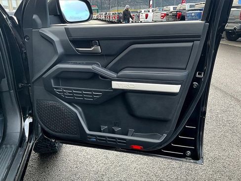 Used 2024 Toyota Tacoma TRD Off-Road image 25