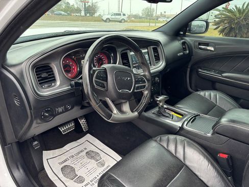 Used 2019 Dodge Charger SRT Hellcat w/ Navigation & Travel Group image 10